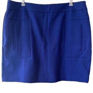 🔥💙LOFT size 12 LIKE NEW. Royal blue with slit pockets. Gorgeous!